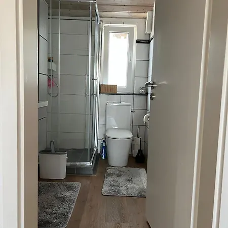 Gemuetliche بيت للعطل *